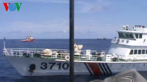 Tàu Hải cảnh Trung Quốc luôn bám sát, cản trở tàu Cảnh sát biển Việt Nam 4033 thực hiện nhiệm vụ